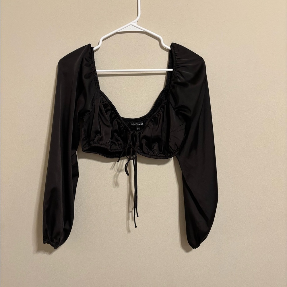 Black Long Sleeve Crop Top